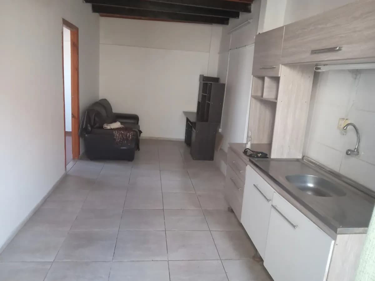 SE ALQUILA APARTAMENTO 2 DORMITORIOS EN SAYAGO, SOBRE PROPIOS.