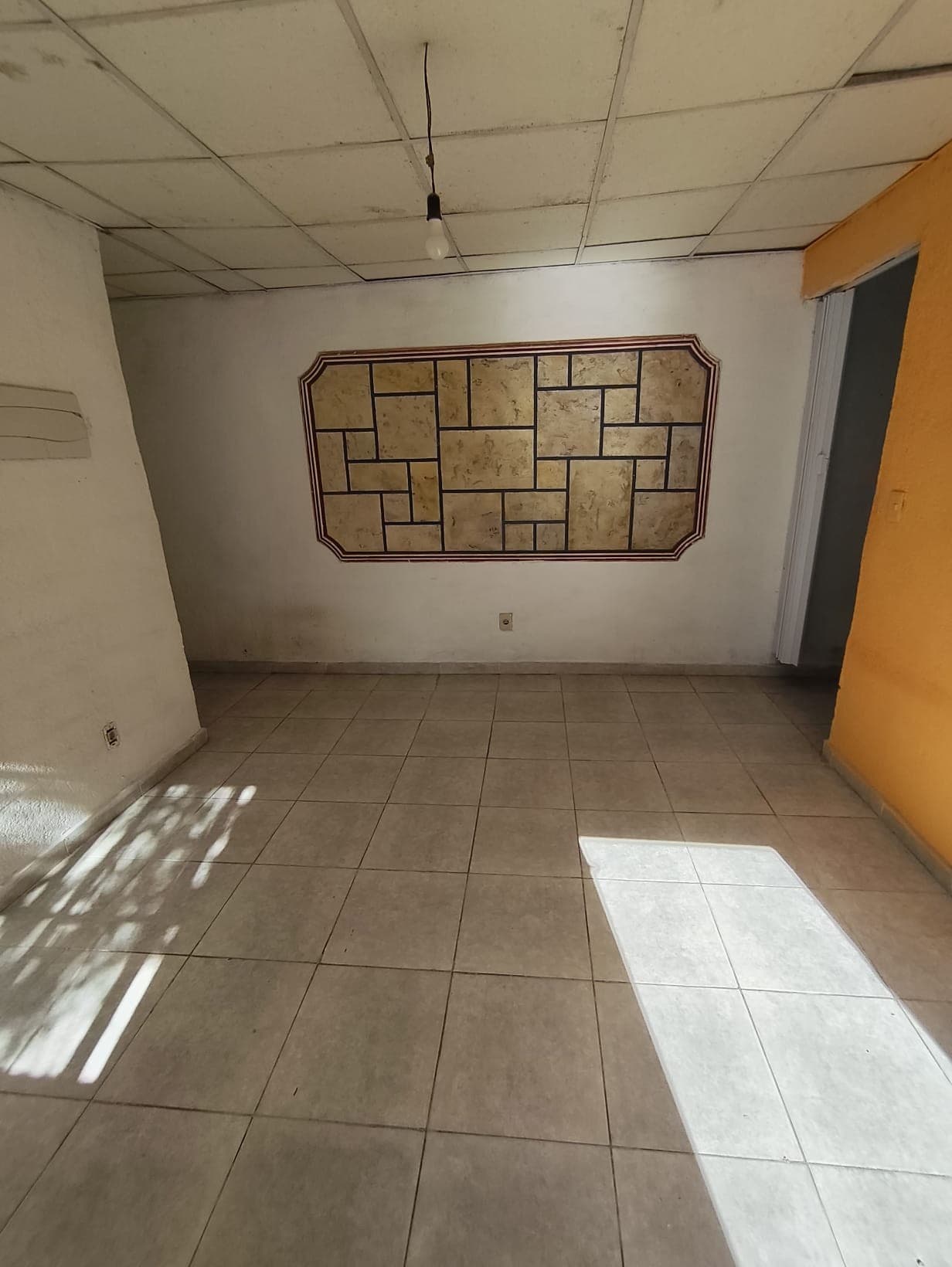 Casa 2 dormitorios , calle Andrés Latorre